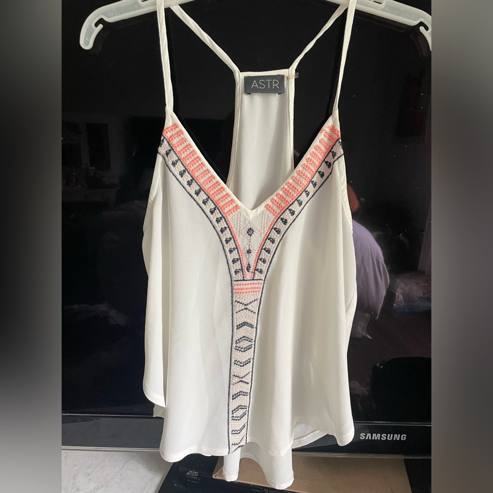 ASTR embroidered high low tank top